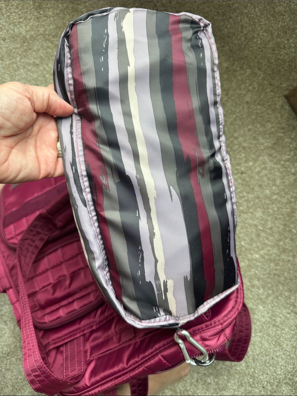lug Puddle Jumper Travel Tote Bag, cranberry. NWT - Picture 7 of 10